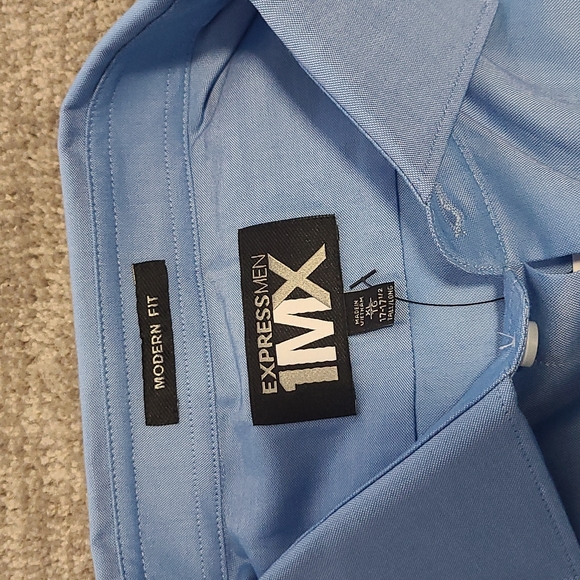 EXPRESS *NEW* Button Up - Picture 2 of 3